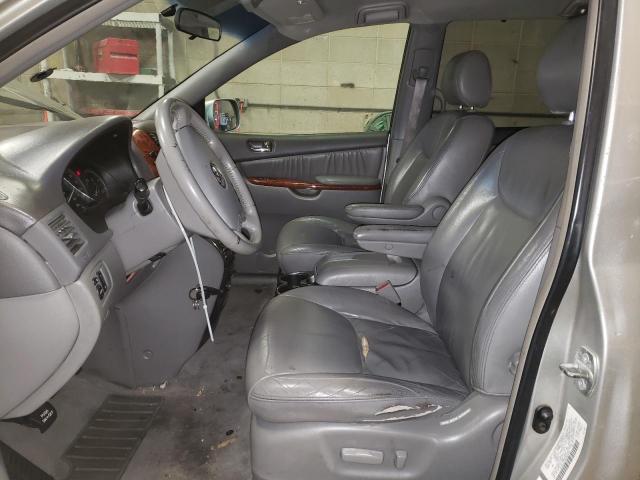 Photo 7 from auction – 2004 TOYOTA SIENNA XLE with VIN 5TDBA22C04S024746
