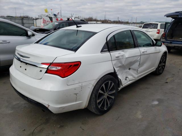 Photo 3 from auction – 2013 CHRYSLER 200 TOURIN with VIN 1C3CCBBB8DN571084