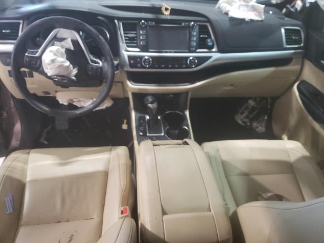 Photo 8 from auction – 2018 TOYOTA HIGHLANDER with VIN 5TDJZRFH3JS805582