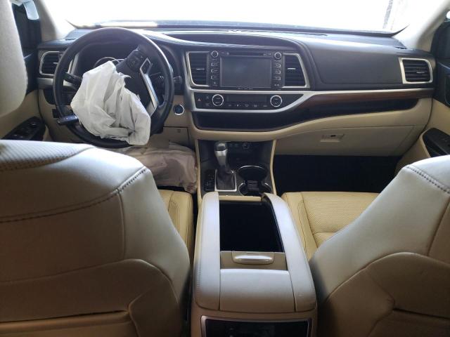 Photo 8 from auction – 2017 TOYOTA HIGHLANDER with VIN 5TDDGRFH3HS026129