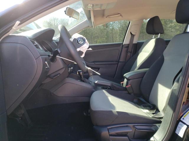 Photo 7 from auction – 2018 VOLKSWAGEN JETTA S with VIN 3VW2B7AJ6JM237431