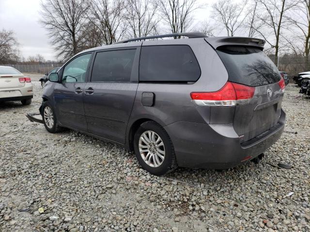 Photo 2 from auction – 2011 TOYOTA SIENNA XLE with VIN 5TDYK3DC8BS124116