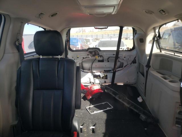 Photo 10 from auction – 2015 CHRYSLER TOWN & COU with VIN 2C4RC1BG0FR546133