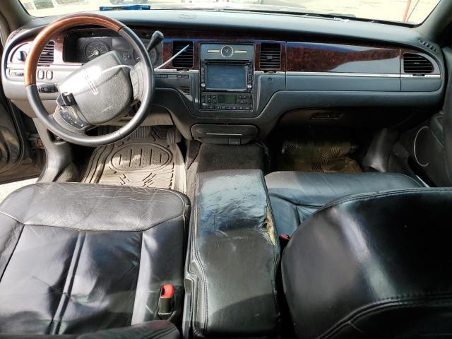 Photo 8 from auction – 2011 LINCOLN TOWN CAR S with VIN 2LNBL8CV1BX765997