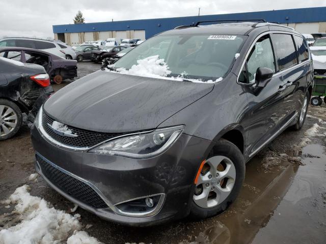 CHRYSLER PACIFICA T 2017 with VIN 2C4RC1EG7HR837646 - Photo from auction