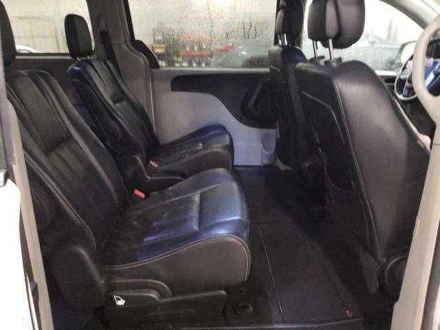 Photo 11 from auction – 2013 CHRYSLER TOWN & COU with VIN 2C4RC1BG6DR744812