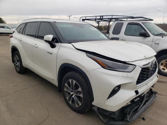 Photo 4 from auction – 2021 TOYOTA HIGHLANDER with VIN 5TDGBRCHXMS525178