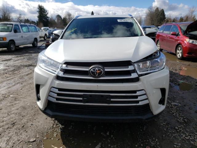 Photo 5 from auction – 2017 TOYOTA HIGHLANDER with VIN 5TDJZRFH7HS427566