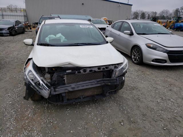Photo 5 from auction – 2017 KIA FORTE LX with VIN 3KPFK4A7XHE124710