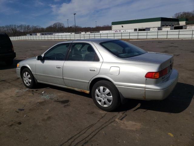 Photo 2 from auction – 2000 TOYOTA CAMRY CE with VIN JT2BG22K5Y0448642