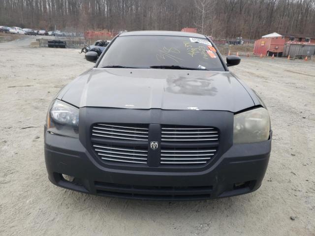 Photo 5 from auction – 2005 DODGE MAGNUM SXT with VIN 2D8FV48V15H575859