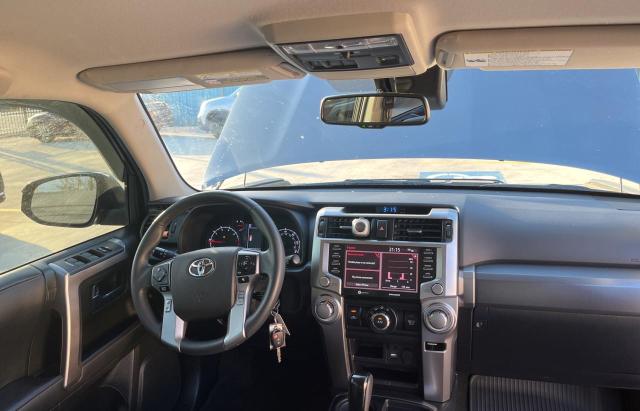 Photo 9 from auction – 2021 TOYOTA 4RUNNER SR with VIN JTEEU5JR1M5230557