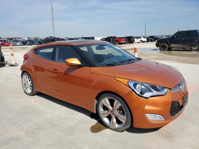 Foto 4 de la subasta – 2013 HYUNDAI VELOSTER con VIN KMHTC6AD5DU095934