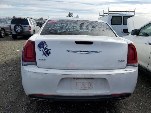 Photo 6 from auction – 2019 CHRYSLER 300 TOURIN with VIN 2C3CCARG5KH691068