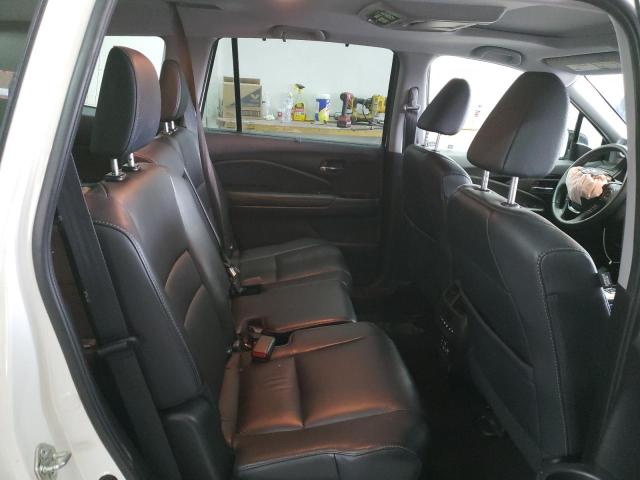 Photo 11 from auction – 2017 HONDA PILOT TOUR with VIN 5FNYF6H96HB082675