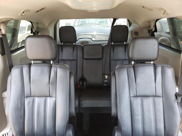 Photo 10 from auction – 2016 CHRYSLER TOWN & COU with VIN 2C4RC1BG2GR164977