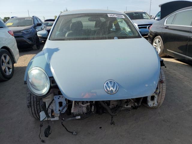 Photo 5 from auction – 2013 VOLKSWAGEN BEETLE with VIN 3VWJX7AT4DM662763