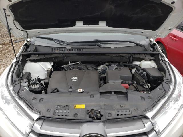 Photo 11 from auction – 2019 TOYOTA HIGHLANDER with VIN 5TDBZRFH3KS964589