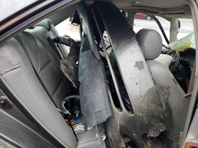 Photo 10 from auction – 2004 TOYOTA CAMRY LE with VIN 4T1BF30K04U589569