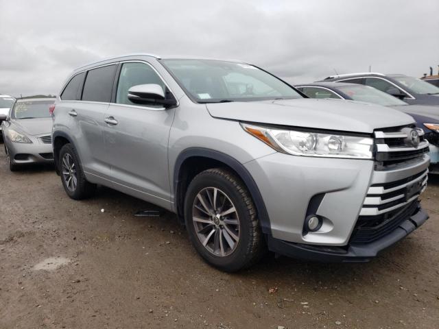 Photo 4 from auction – 2018 TOYOTA HIGHLANDER with VIN 5TDJZRFHXJS837154