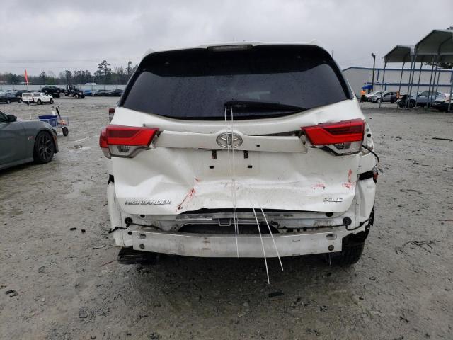 Photo 6 from auction – 2018 TOYOTA HIGHLANDER with VIN 5TDKZRFH2JS531439