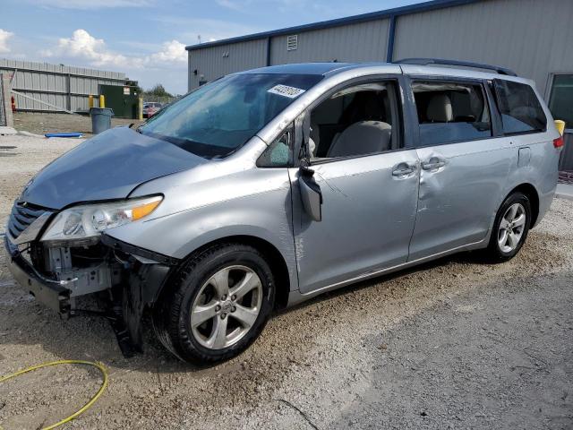 Photo 1 from auction – 2014 TOYOTA SIENNA LE with VIN 5TDKK3DCXES438909