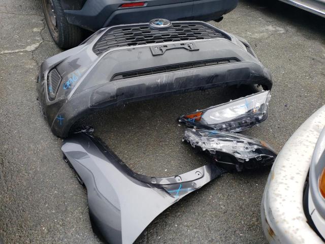 Photo 13 from auction – 2019 TOYOTA RAV4 LE with VIN 2T3H1RFV2KC006387