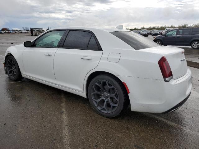 Photo 2 from auction – 2019 CHRYSLER 300 S with VIN 2C3CCABG0KH515099