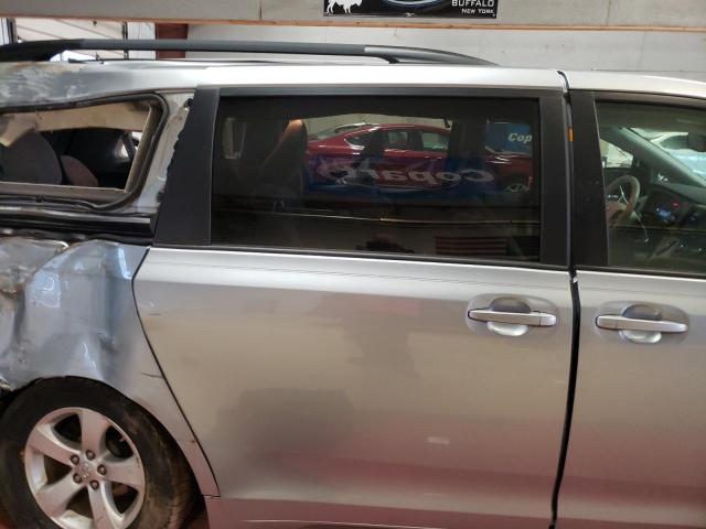 Photo 11 from auction – 2011 TOYOTA SIENNA LE with VIN 5TDKK3DC4BS067886