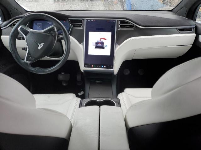 Photo 8 from auction – 2017 TESLA MODEL X with VIN 5YJXCBE26HF052502