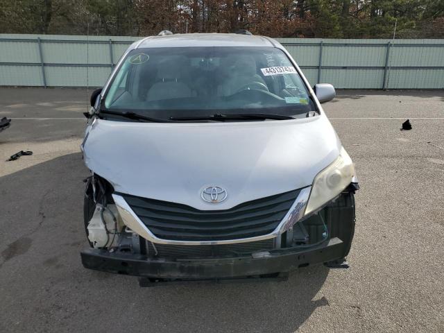 Photo 5 from auction – 2011 TOYOTA SIENNA LE with VIN 5TDKK3DCXBS026520