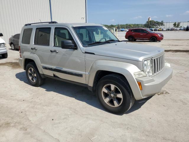Photo 4 from auction – 2008 JEEP LIBERTY SP with VIN 1J8GP28K18W170798