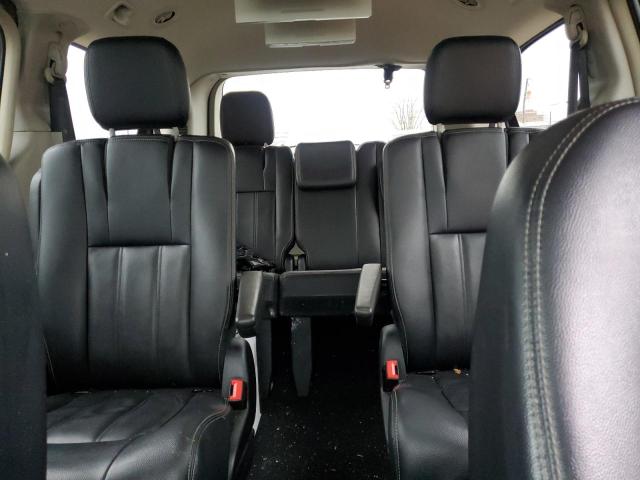 Photo 10 from auction – 2016 CHRYSLER TOWN & COU with VIN 2C4RC1BG3GR288711