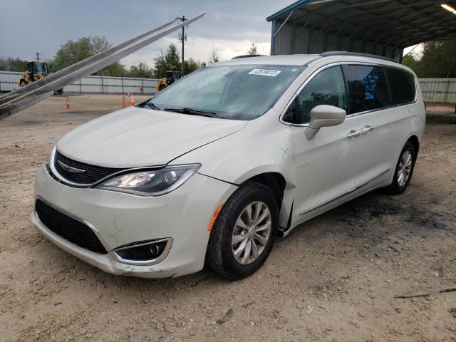 CHRYSLER PACIFICA T 2017 with VIN 2C4RC1BG0HR583752 - Photo from auction