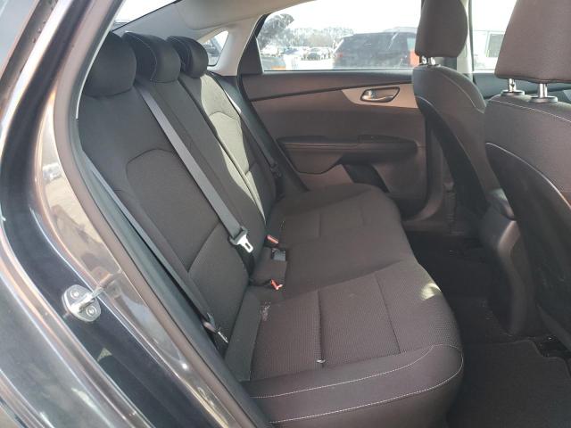Photo 10 from auction – 2021 KIA FORTE FE with VIN 3KPF24AD1ME299041