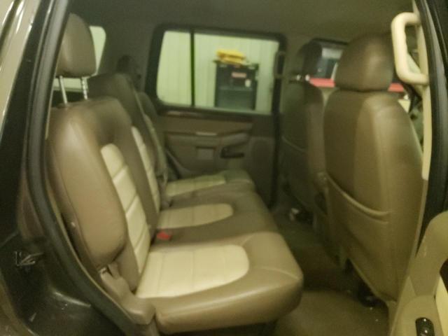 Photo 11 from auction – 2005 FORD EXPLORER E with VIN 1FMDU74W05ZA22205