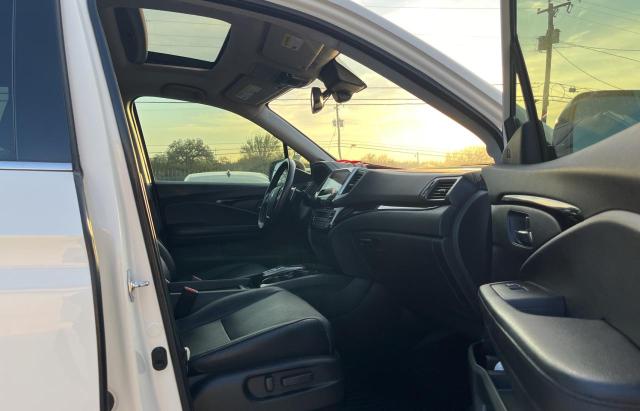 Photo 5 from auction – 2017 HONDA PILOT ELIT with VIN 5FNYF6H08HB040817