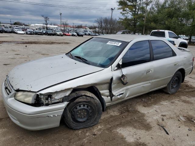 TOYOTA CAMRY CE 2000 with VIN 4T1BG22K7YU705862 - Photo from auction