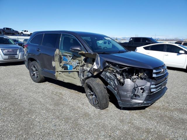 Photo 4 from auction – 2018 TOYOTA HIGHLANDER with VIN 5TDZZRFH7JS247741