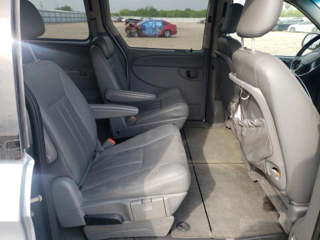 Photo 11 from auction – 2005 CHRYSLER TOWN & COU with VIN 2C4GP54L45R383501
