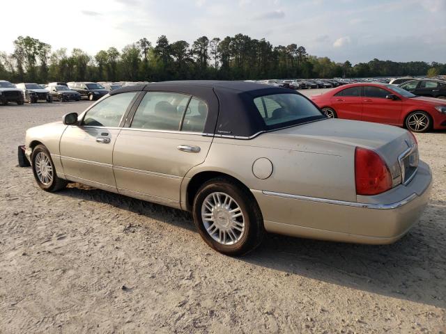 Photo 2 from auction – 2010 LINCOLN TOWN CAR S with VIN 2LNBL8FV3AX616582