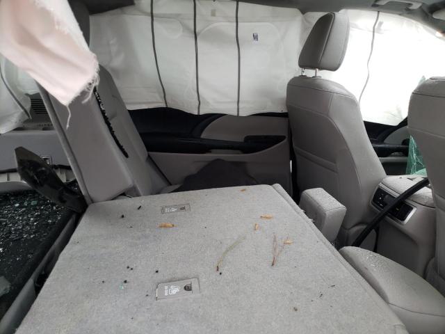 Photo 11 from auction – 2019 TOYOTA HIGHLANDER with VIN 5TDKZRFH6KS357392