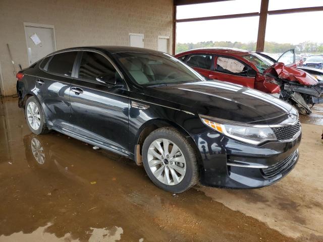 Photo 4 from auction – 2018 KIA OPTIMA LX with VIN 5XXGT4L38JG265445