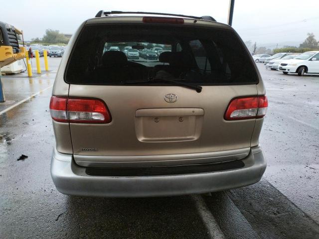 Photo 6 from auction – 2002 TOYOTA SIENNA LE with VIN 4T3ZF13C02U431700