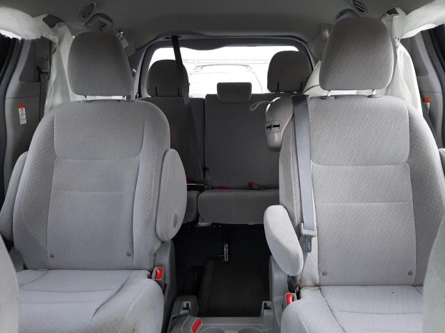 Photo 10 from auction – 2017 TOYOTA SIENNA LE with VIN 5TDKZ3DC8HS781332