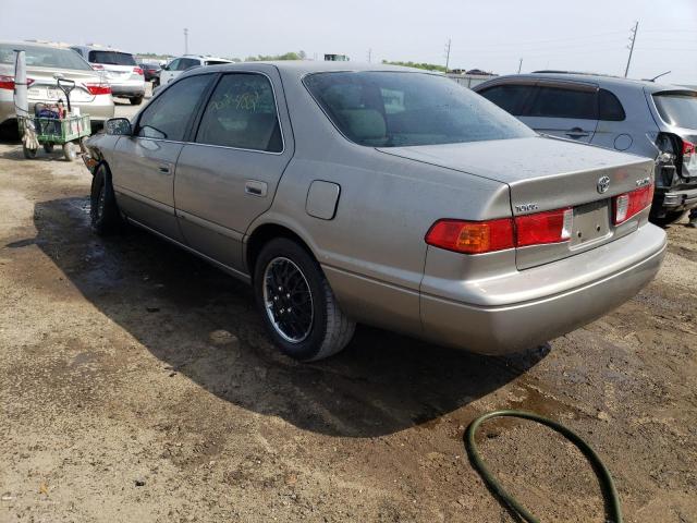 Photo 2 from auction – 2000 TOYOTA CAMRY CE with VIN 4T1BG22K9YU667695