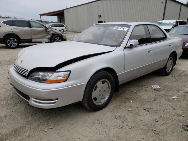LEXUS ES 300 1994 with VIN JT8GK13T3R0060032 - Photo from auction