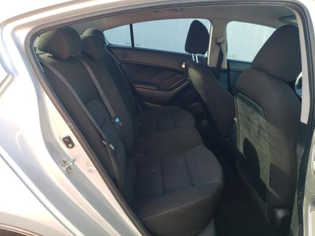 Photo 10 from auction – 2017 KIA FORTE LX with VIN 3KPFK4A79HE035338