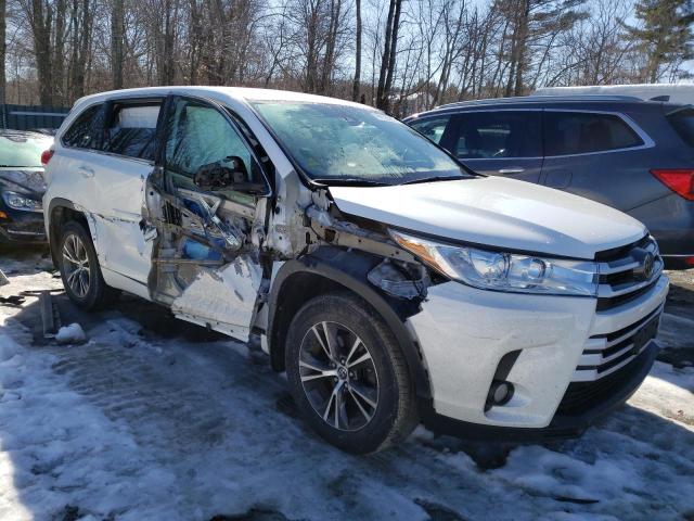 Photo 4 from auction – 2017 TOYOTA HIGHLANDER with VIN 5TDBZRFH8HS371013