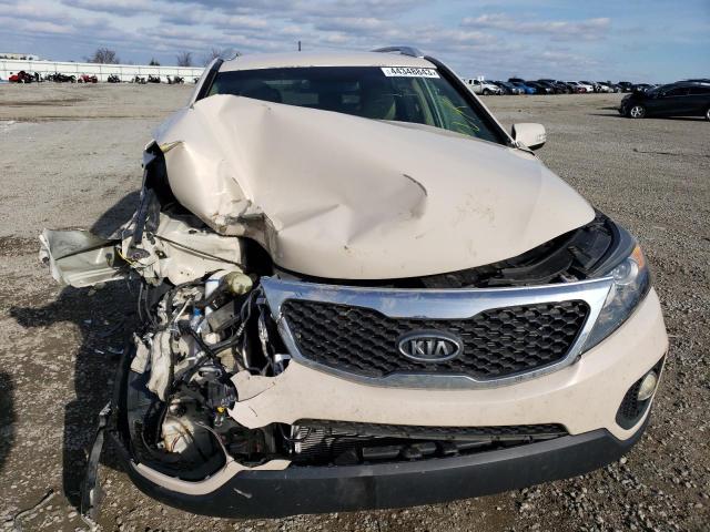 Photo 5 from auction – 2011 KIA SORENTO EX with VIN 5XYKU4A15BG030314